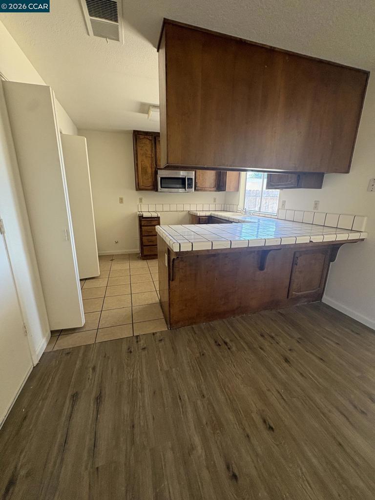 1527 Moffett Rd, Ceres, CA 95307
