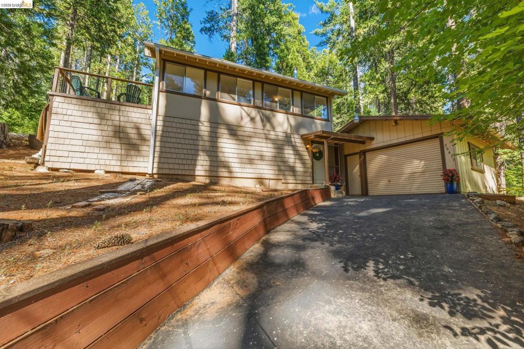 25417 David Dr, Long Barn, CA 95335