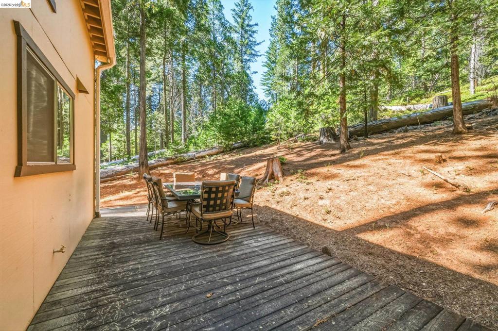 25417 David Dr, Long Barn, CA 95335