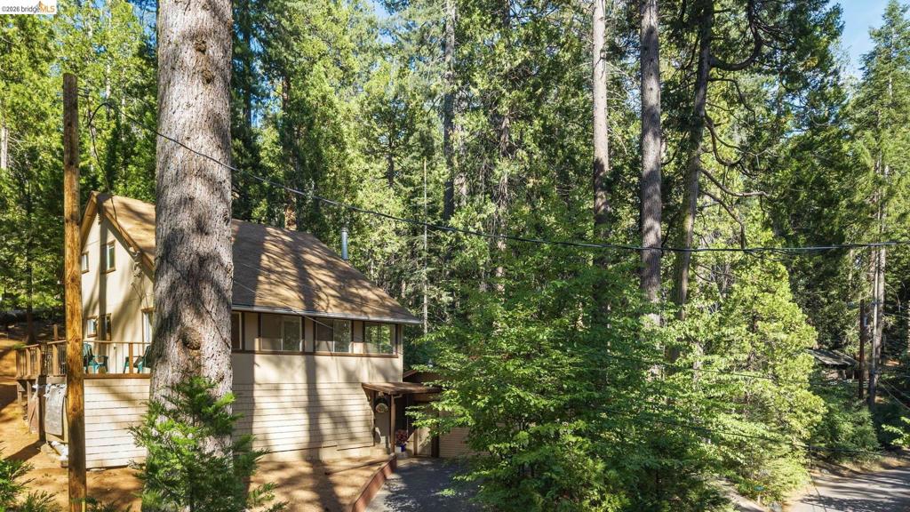 25417 David Dr, Long Barn, CA 95335