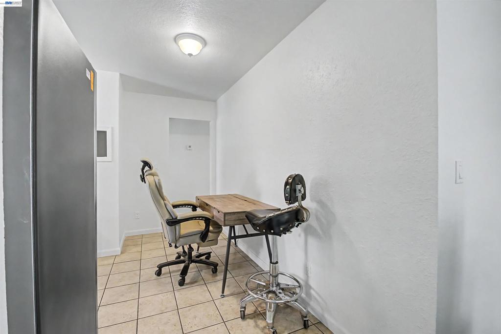 204 Clemmensen Ave, Madera, CA 93637