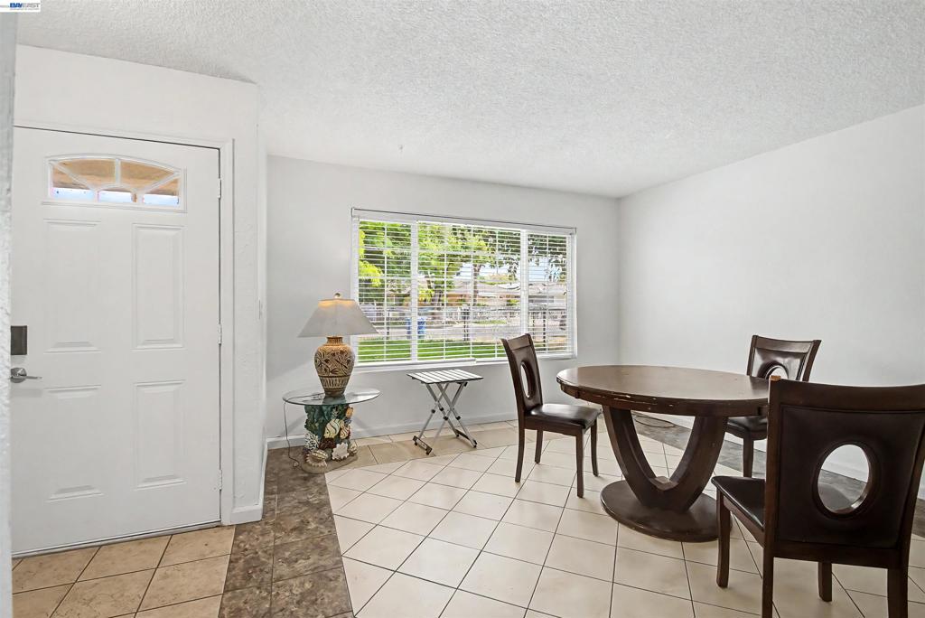 204 Clemmensen Ave, Madera, CA 93637