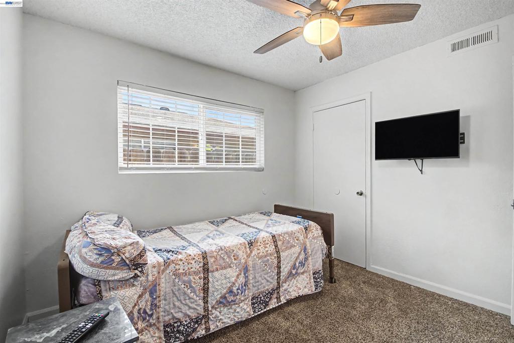 204 Clemmensen Ave, Madera, CA 93637