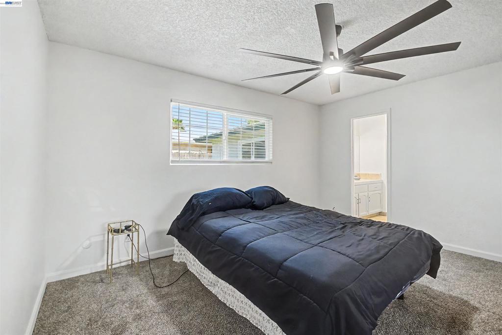 204 Clemmensen Ave, Madera, CA 93637