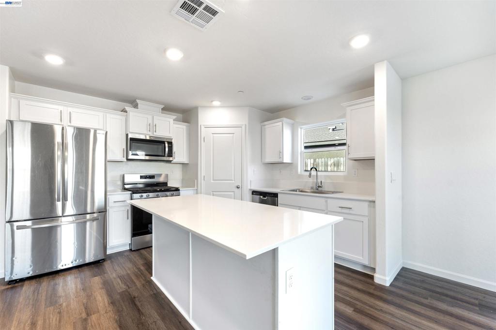 4577 Isabel Ct, Merced, CA 95348