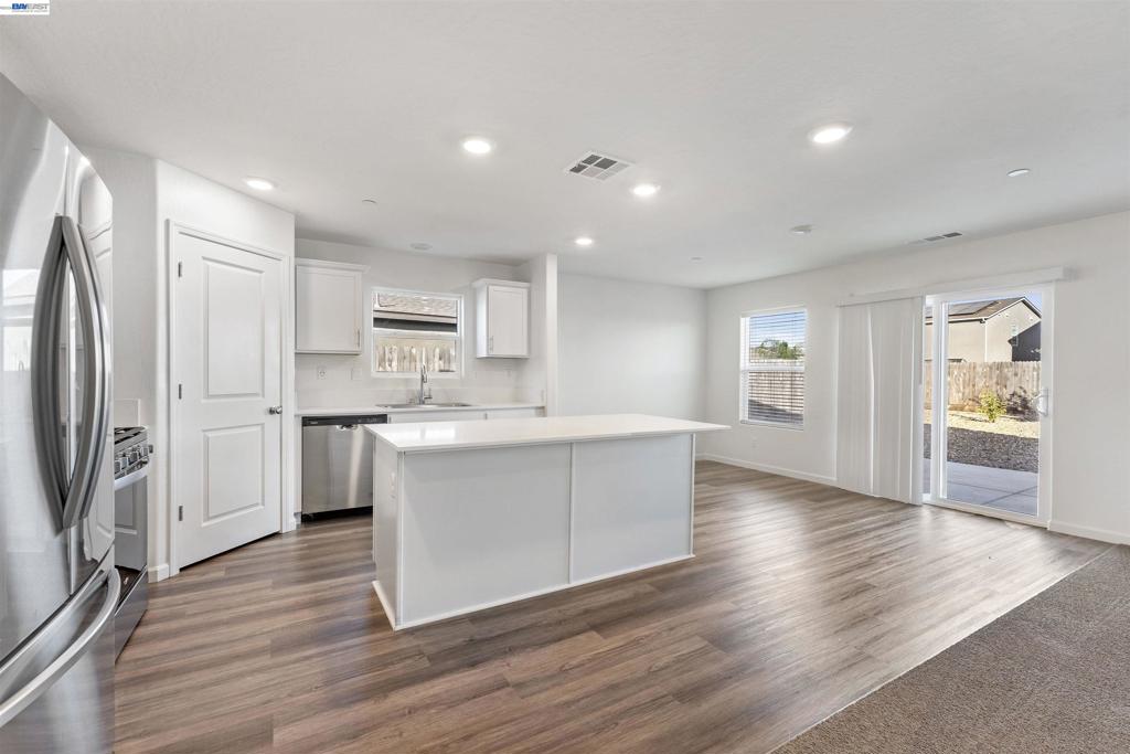 4577 Isabel Ct, Merced, CA 95348