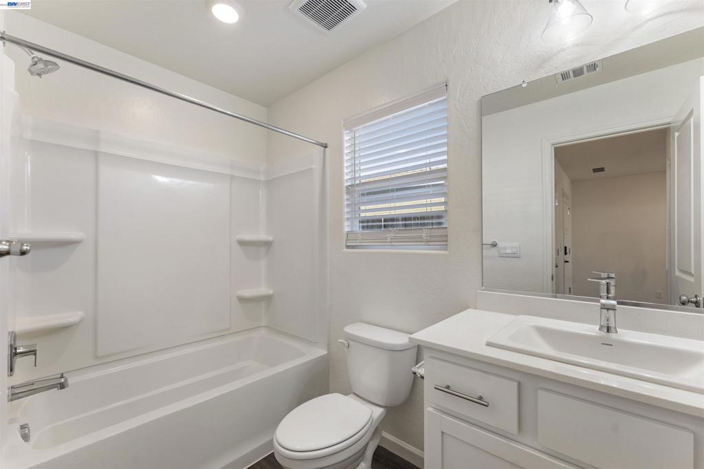 4577 Isabel Ct, Merced, CA 95348