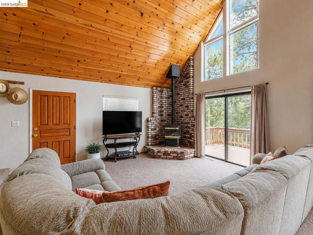 22321 Ponderosa Dr., Twain Harte, CA 95383-9576