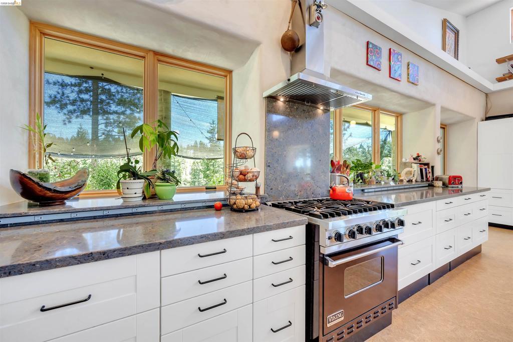9935 Jackass creek Rd, Groveland, CA 95321