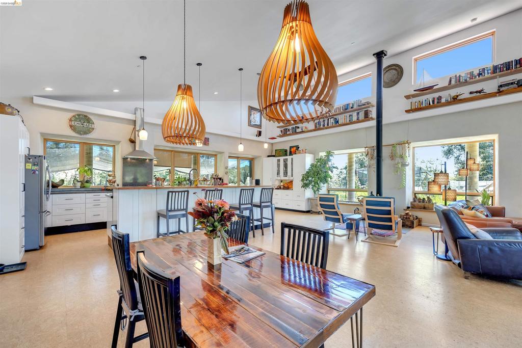 9935 Jackass creek Rd, Groveland, CA 95321