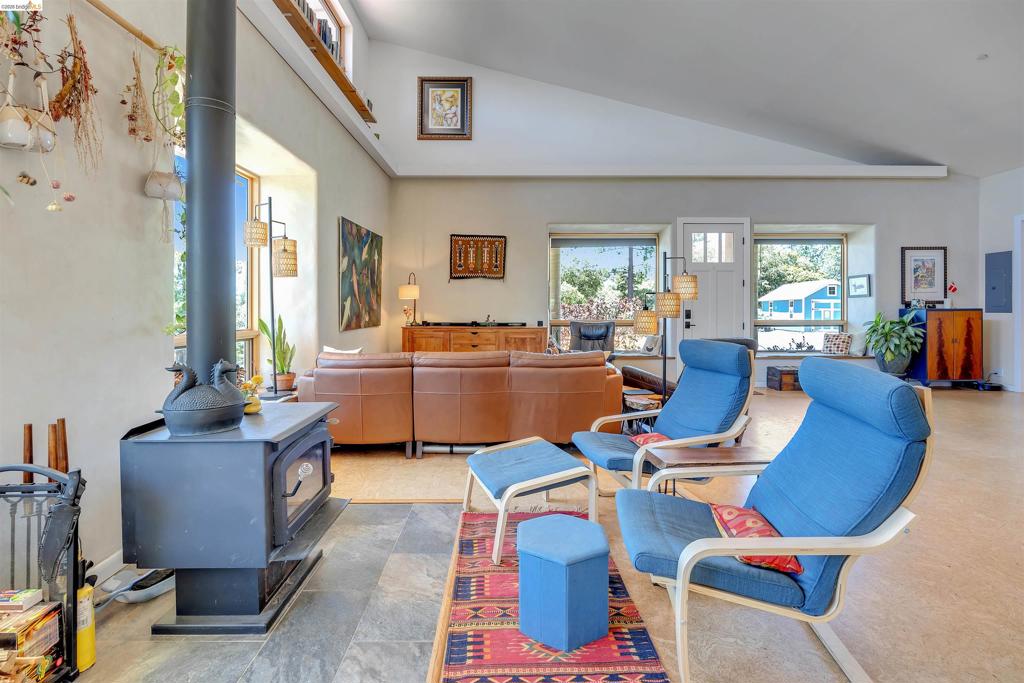 9935 Jackass creek Rd, Groveland, CA 95321