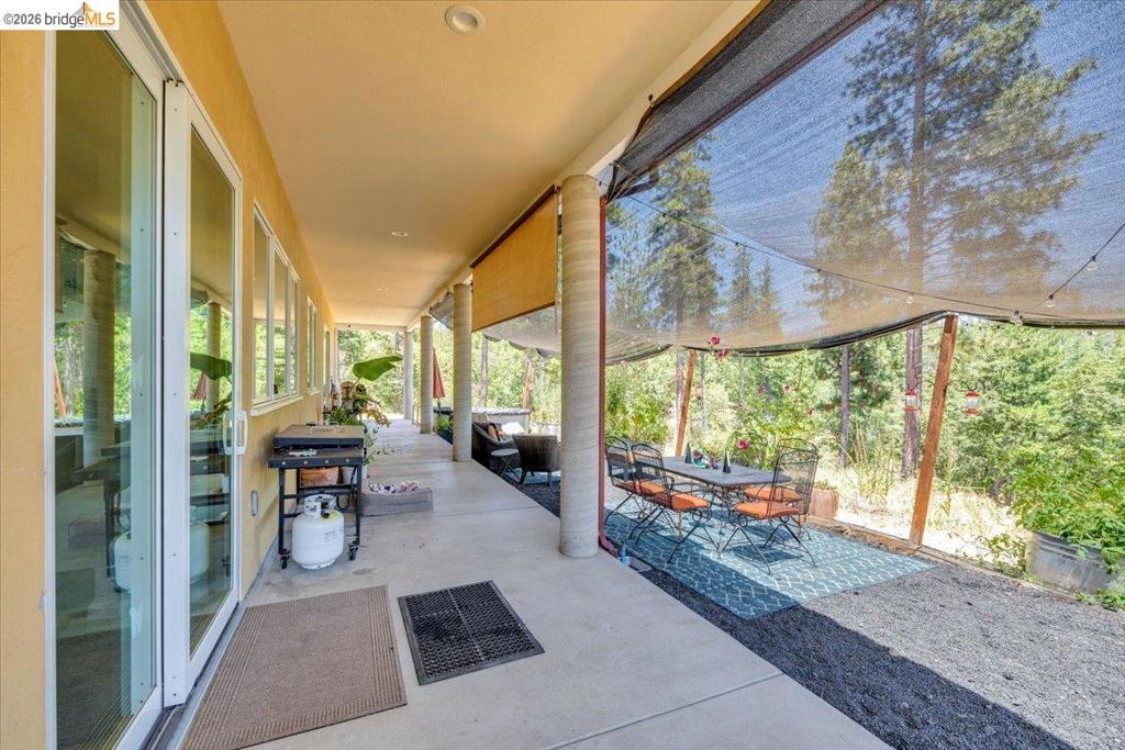 9935 Jackass creek Rd, Groveland, CA 95321