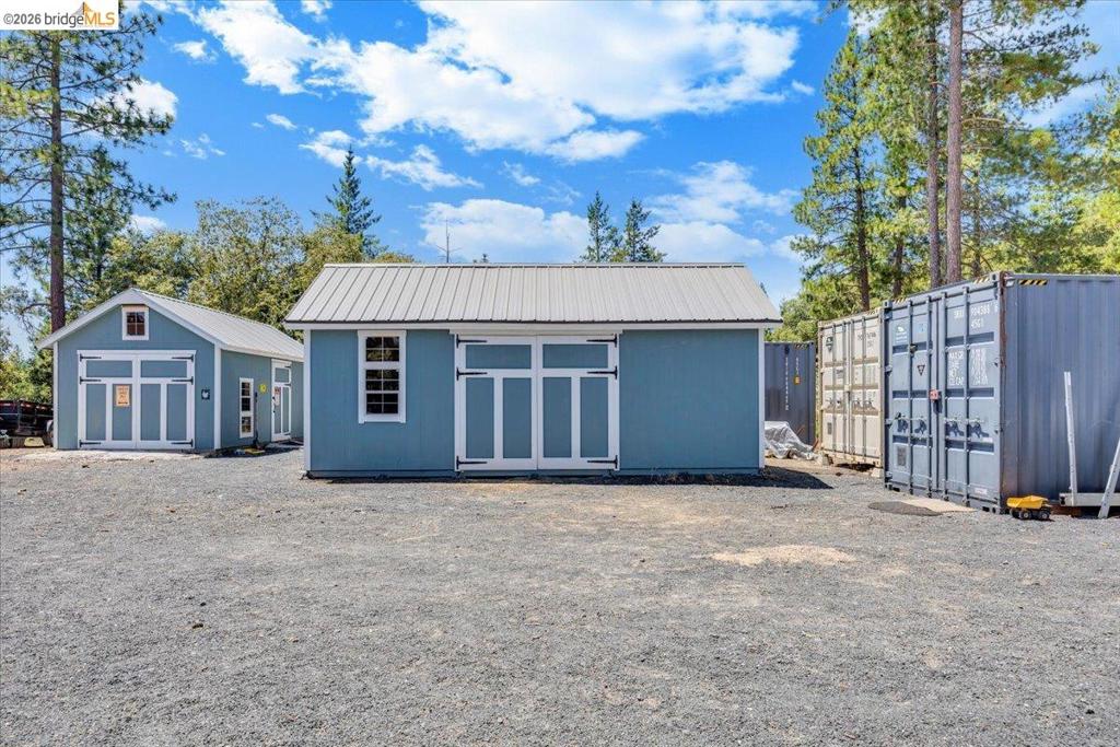 9935 Jackass creek Rd, Groveland, CA 95321