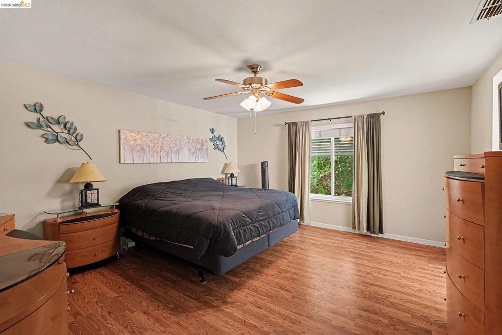 Open Photo