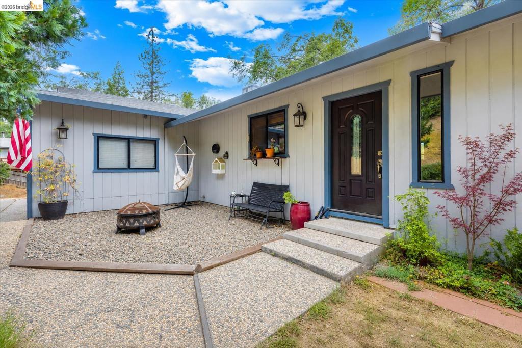 22100 Thunderbolt Dr., Sonora, CA 95370