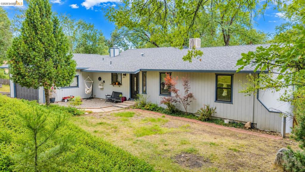 22100 Thunderbolt Dr., Sonora, CA 95370