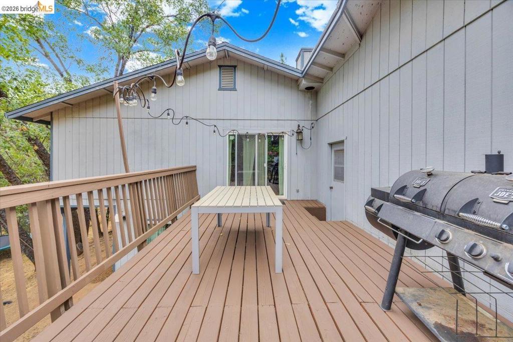 22100 Thunderbolt Dr., Sonora, CA 95370