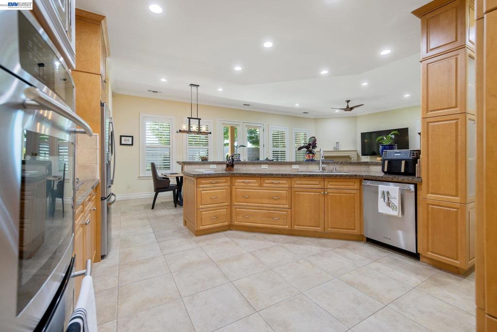 5411 West Mission Avenue, Visalia, CA 93277