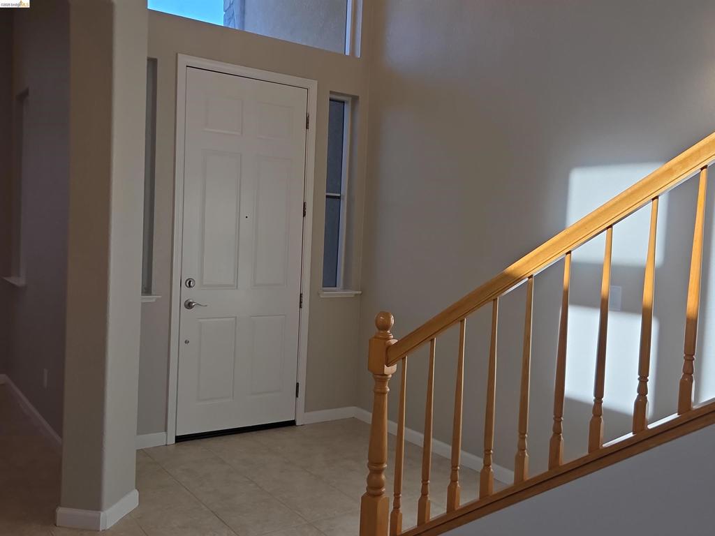 1867 Treeline Way, Manteca, CA 95336