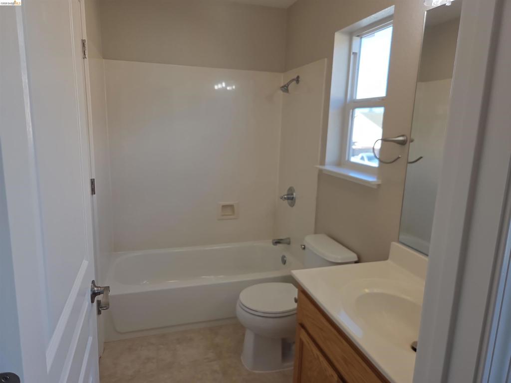 1867 Treeline Way, Manteca, CA 95336