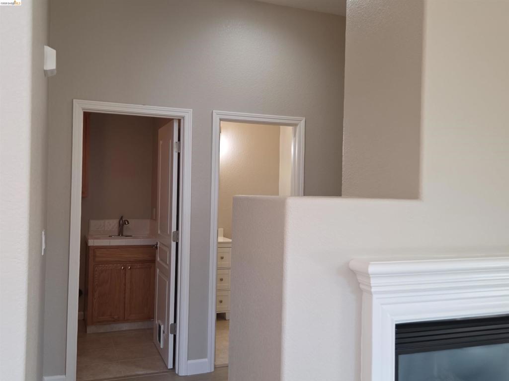 1867 Treeline Way, Manteca, CA 95336
