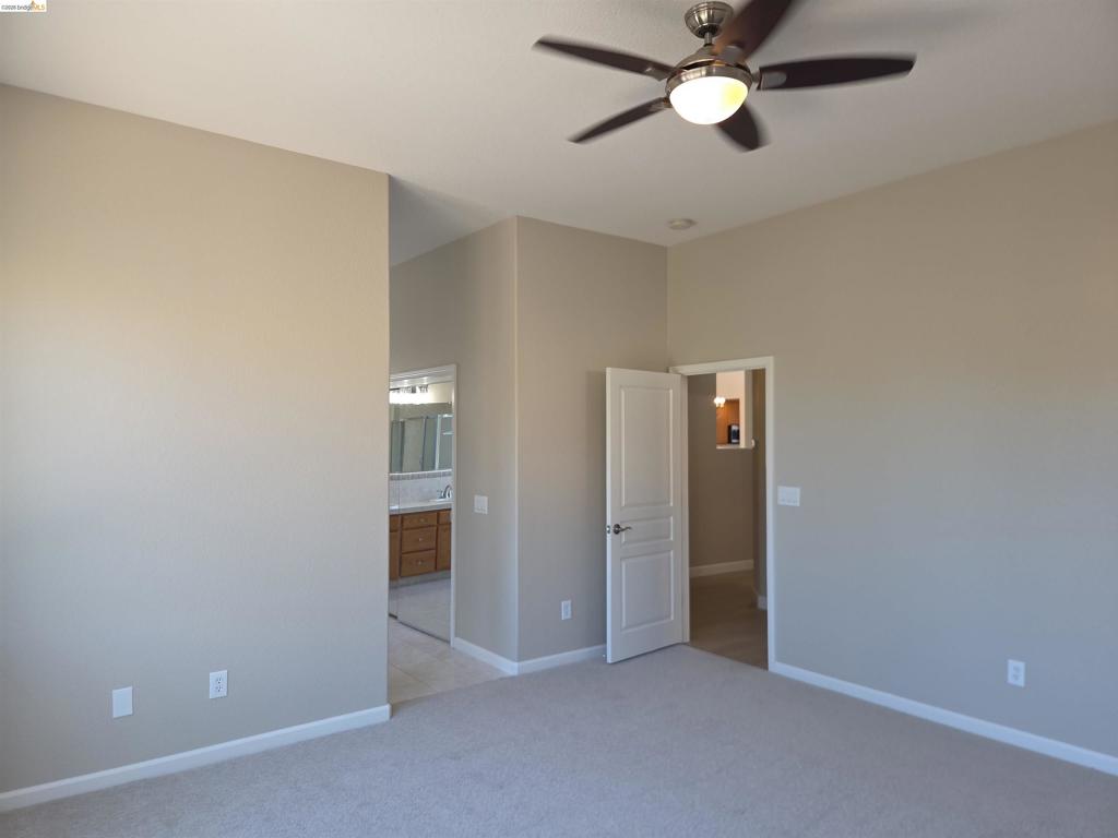 1867 Treeline Way, Manteca, CA 95336