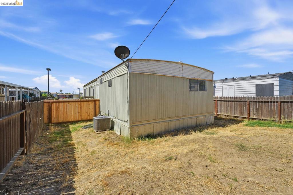 8200 Jantzen RD, Modesto, CA 95357