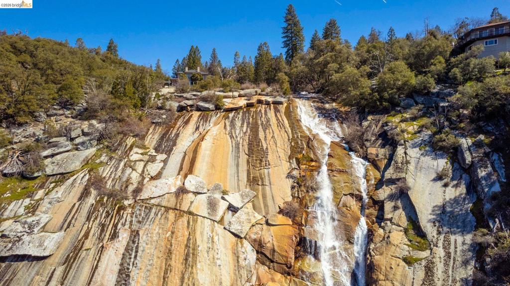 22148 Crystal Falls Dr. West, Sonora, CA 95370