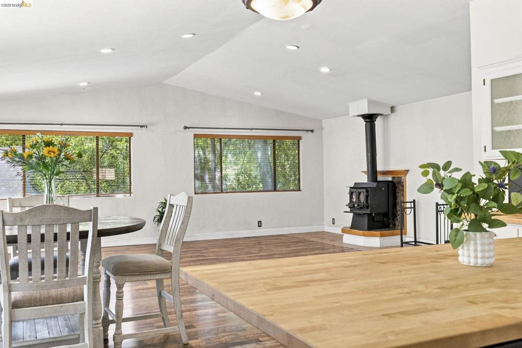 22148 Crystal Falls Dr. West, Sonora, CA 95370
