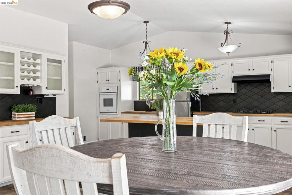 22148 Crystal Falls Dr. West, Sonora, CA 95370