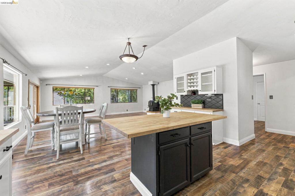 22148 Crystal Falls Dr. West, Sonora, CA 95370