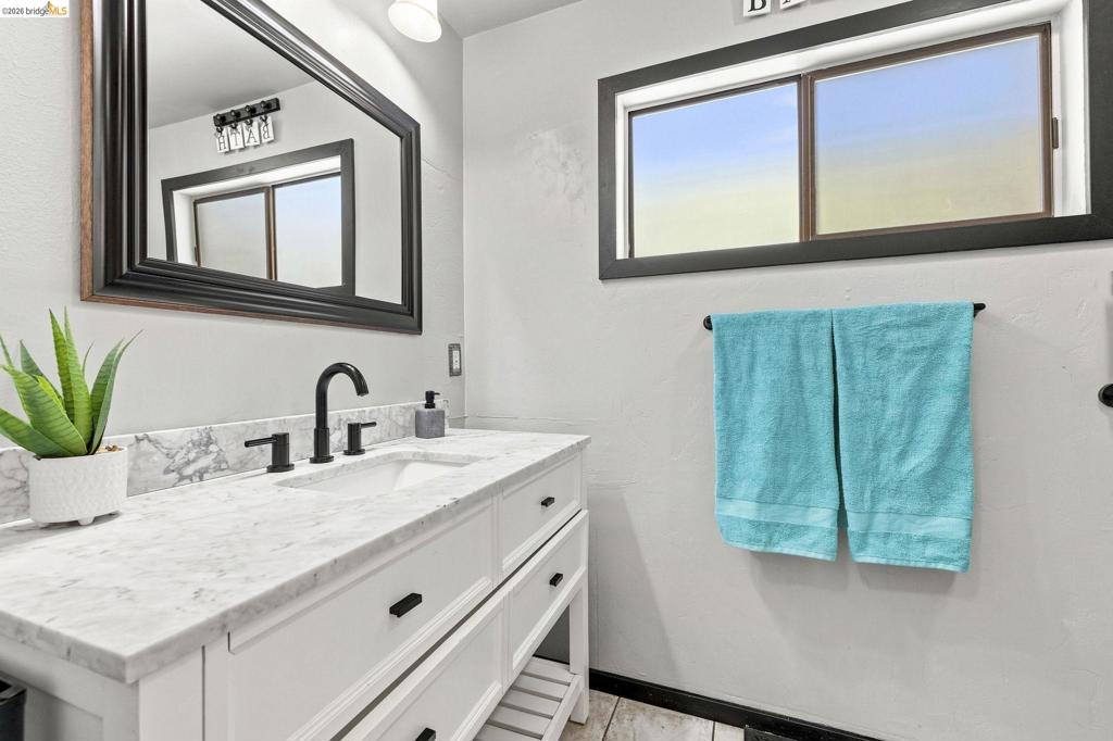 22148 Crystal Falls Dr. West, Sonora, CA 95370