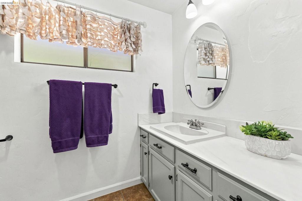 22148 Crystal Falls Dr. West, Sonora, CA 95370