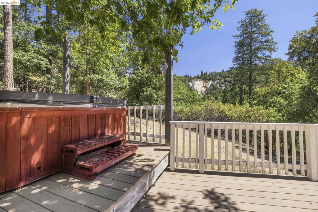 22148 Crystal Falls Dr. West, Sonora, CA 95370
