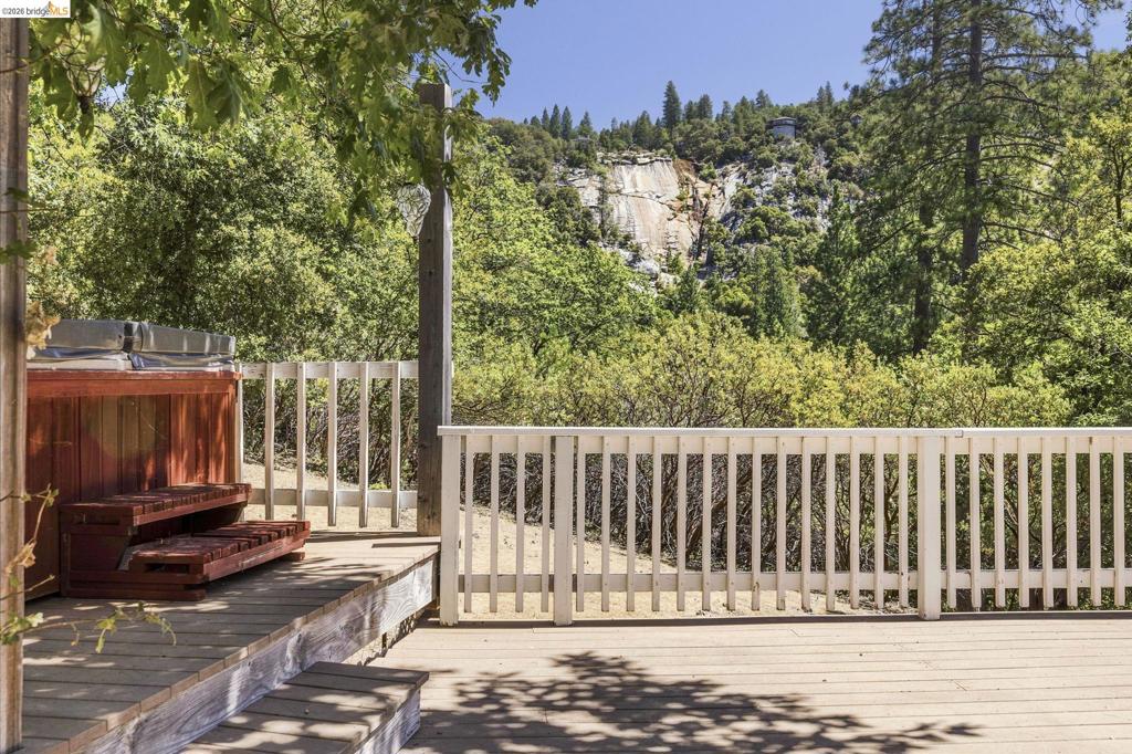 22148 Crystal Falls Dr. West, Sonora, CA 95370