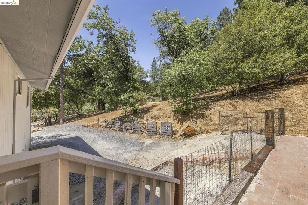 22148 Crystal Falls Dr. West, Sonora, CA 95370