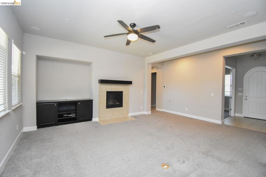 1110 Clearwater Creek Blvd, Manteca, CA 95336