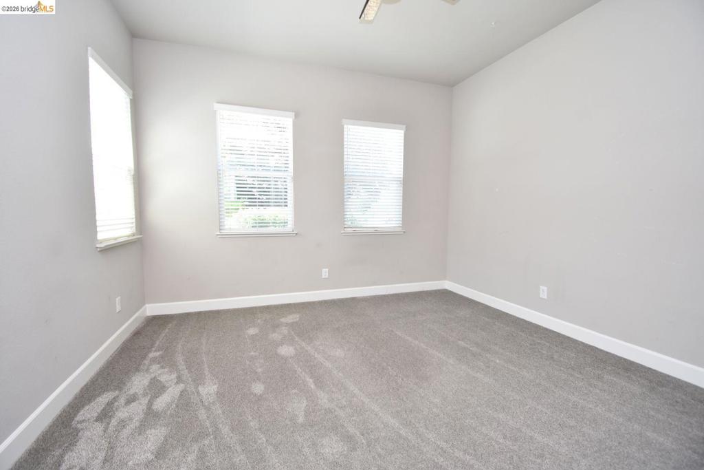 1110 Clearwater Creek Blvd, Manteca, CA 95336