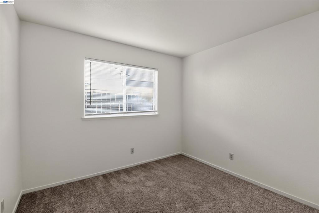 412 Grousehedge Way, Newman, CA 95360