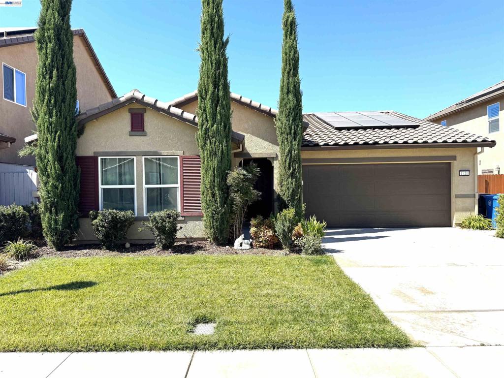 1721 Stephanie St, Manteca, CA 95337