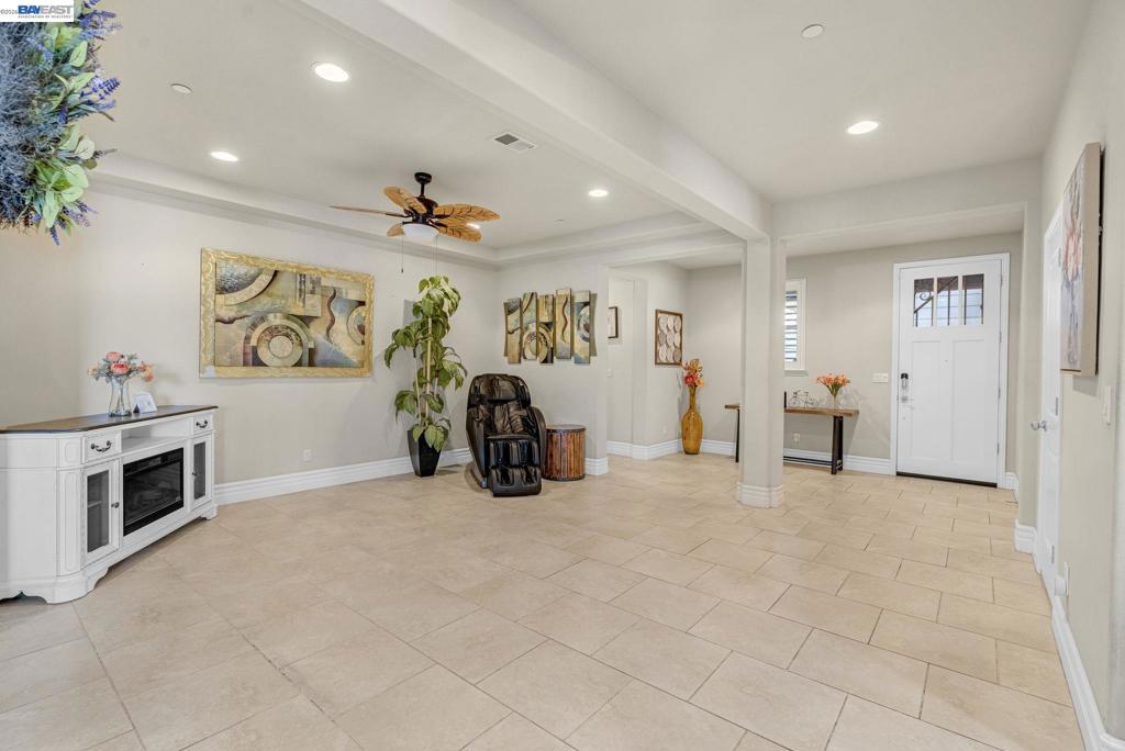 3101 Finchwood Ave, Fresno, CA 93619