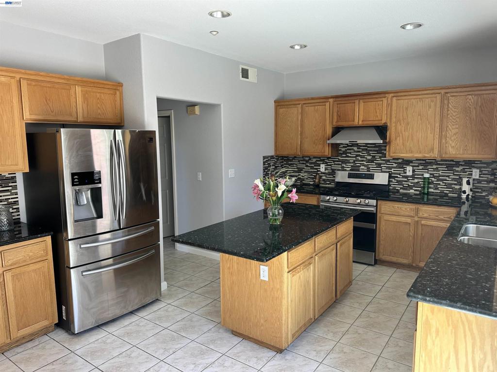 2484 Marshall Dr, Brentwood (CC), CA 94513