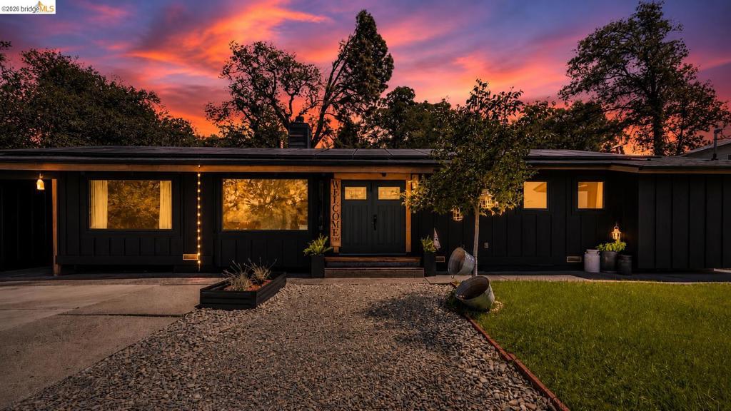 19813 Via Redonda Rd, Sonora, CA 95370-0000
