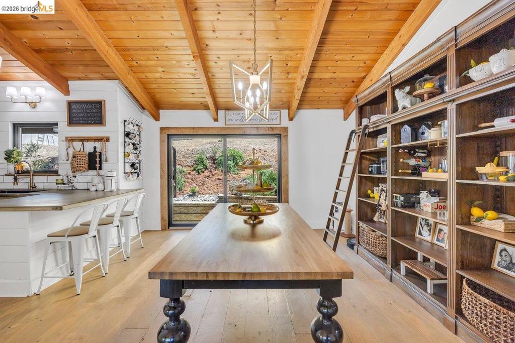 19813 Via Redonda Rd, Sonora, CA 95370-0000