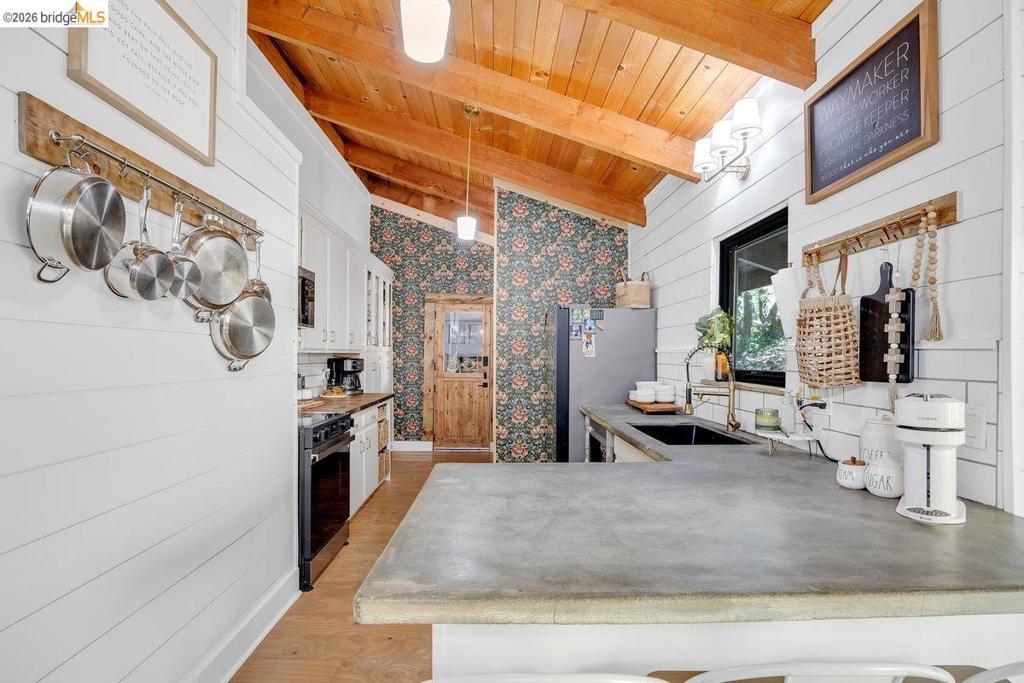 19813 Via Redonda Rd, Sonora, CA 95370-0000