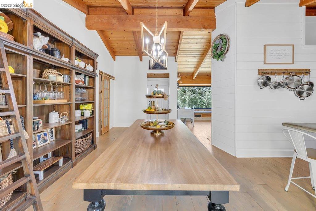 19813 Via Redonda Rd, Sonora, CA 95370-0000
