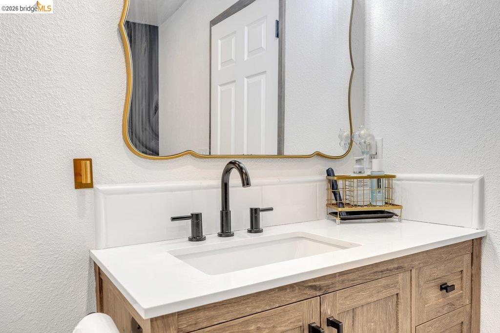 19813 Via Redonda Rd, Sonora, CA 95370-0000