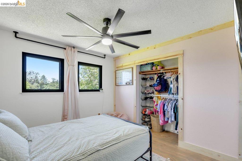 19813 Via Redonda Rd, Sonora, CA 95370-0000