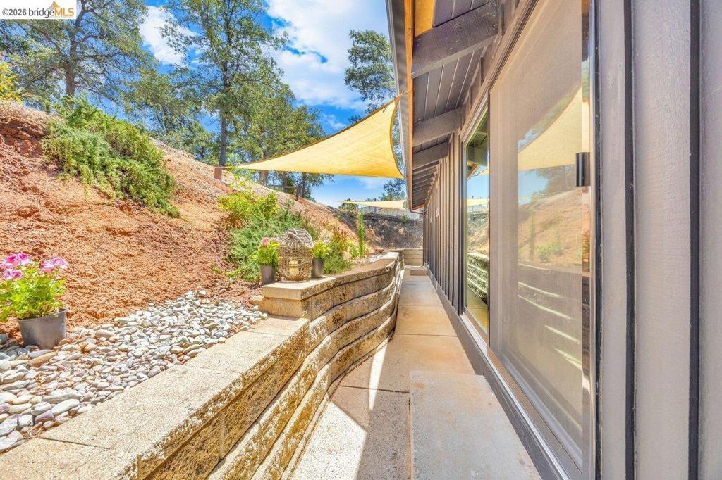 19813 Via Redonda Rd, Sonora, CA 95370-0000