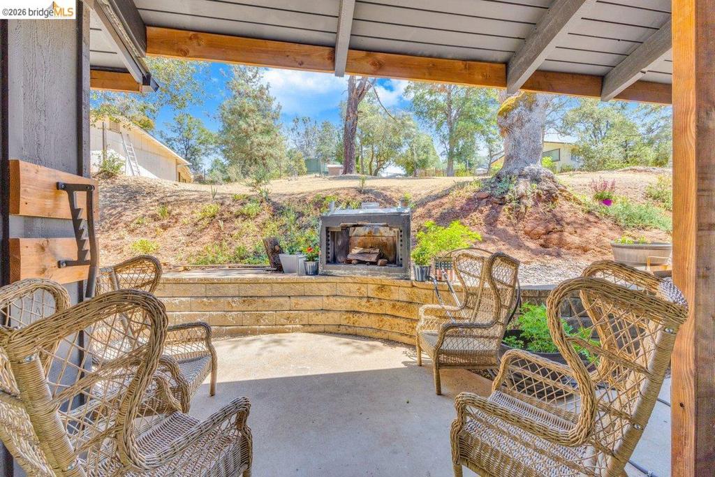 19813 Via Redonda Rd, Sonora, CA 95370-0000